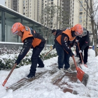 �����������Ϊ����С���ṩ���ʳ�ã����������Է�����ѩ