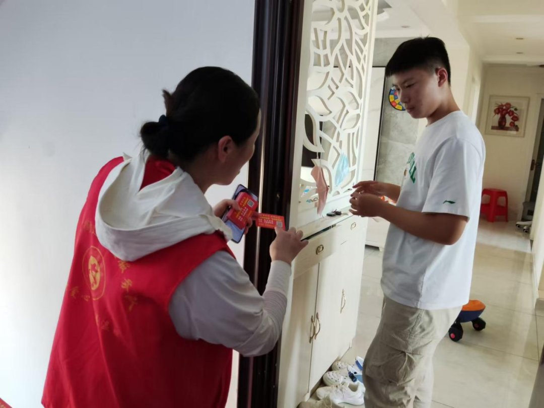 �ӡ�ǽ�����ߡ��������Ϸ��񡱣�ԣ�������нֵ�֯���������Ϸ�����